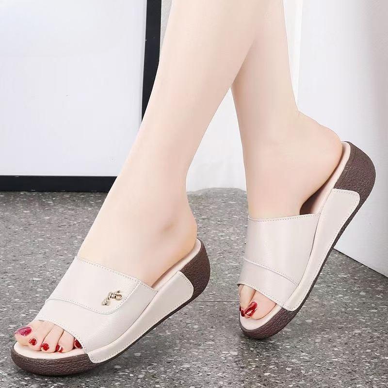 Soft-soled Shoes with Thick Heels, Versatile and Slip-resistant Women s Sandals 40 бежевий
Soft-soled Shoes with Thick Heels, Versatile and Slip-resistant Women s Sandals 40 бежевий