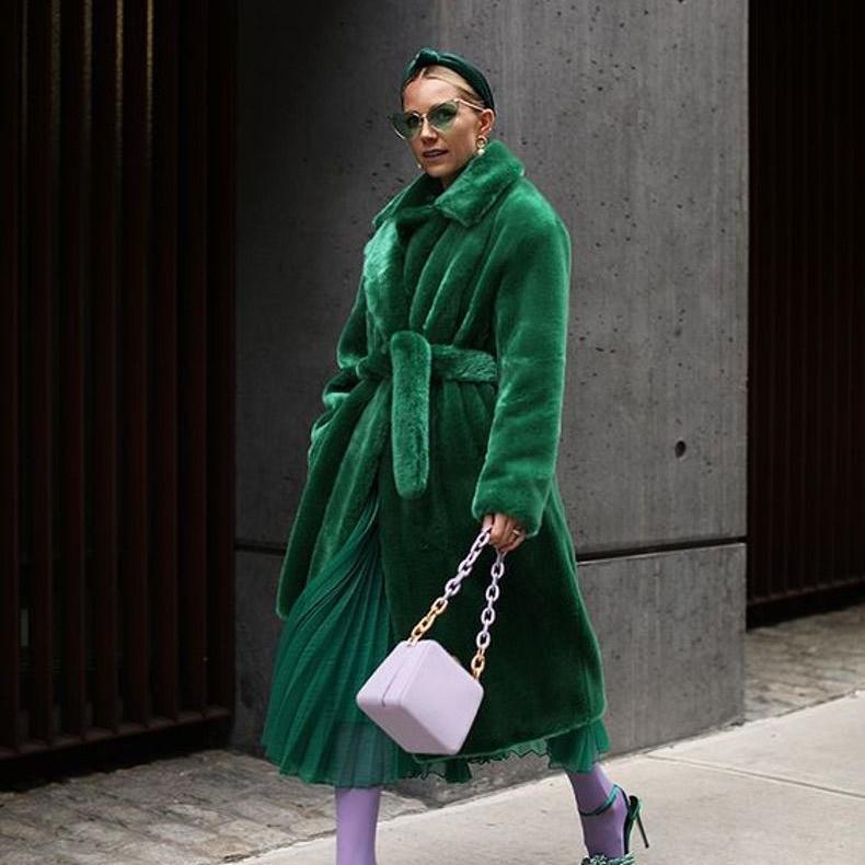 Очень длинное женское пальто из искусственного кроличьего меха с поясом - Утепленная, теплая, плюшевая зимняя куртка L