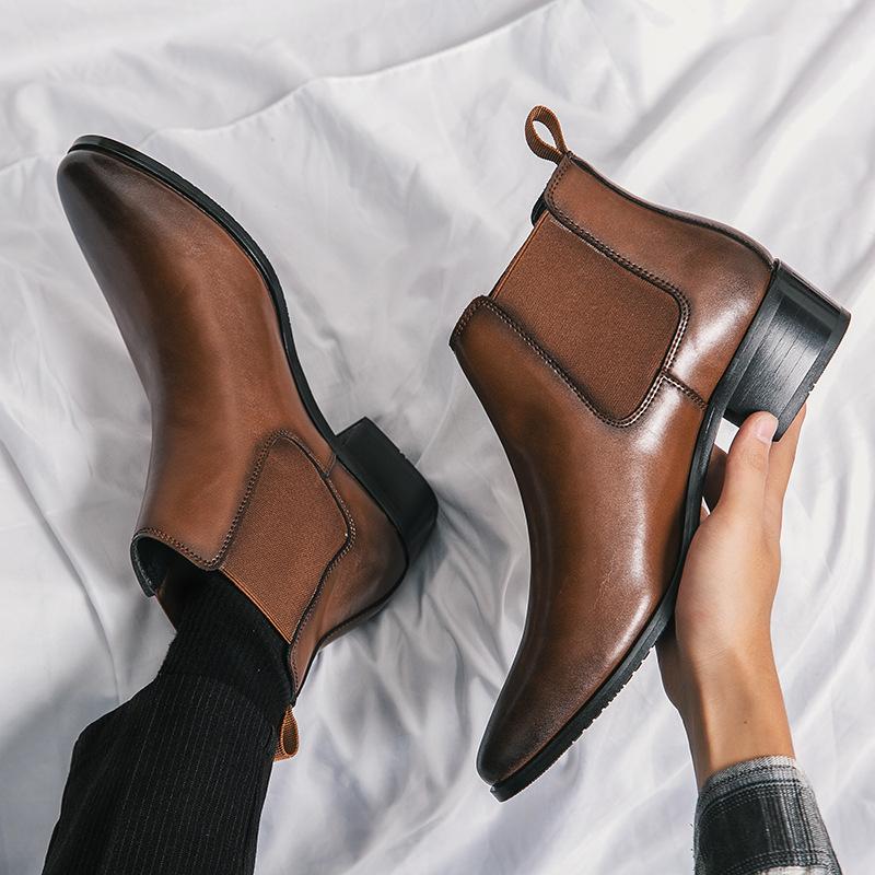Autumn and winter pointed-toed teen high-top Martin boots retro wind side zipper fashion leather boots men s outdoor thick-soled tide boots 44
Autumn and winter pointed-toed teen high-top Martin boots retro wind side zipper fashion leather boots men s outdoor thick-soled tide boots 44