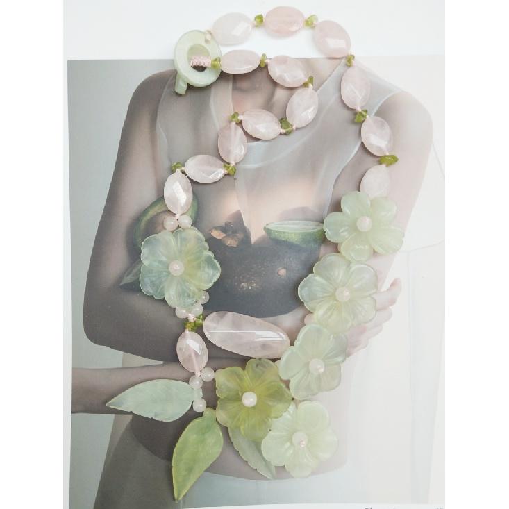 Ожерелье Lii Ji из настоящего камня розового и зеленого цвета с розовым кварцем и перидотом, новое ожерелье с нефритовыми цветами и листьями
Ожерелье Lii Ji из настоящего камня розового и зеленого цвета с розовым кварцем и перидотом, новое ожерелье с нефритовыми цветами и листьями