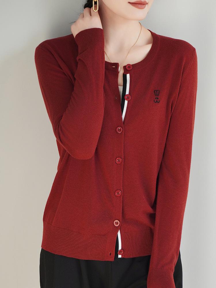 Женский кардиган из мериносовой шерсти с вышивкой в стиле колор-блок, с круглым вырезом Medium ржавый/красный
Женский кардиган из мериносовой шерсти с вышивкой в стиле колор-блок, с круглым вырезом Medium ржавый/красный