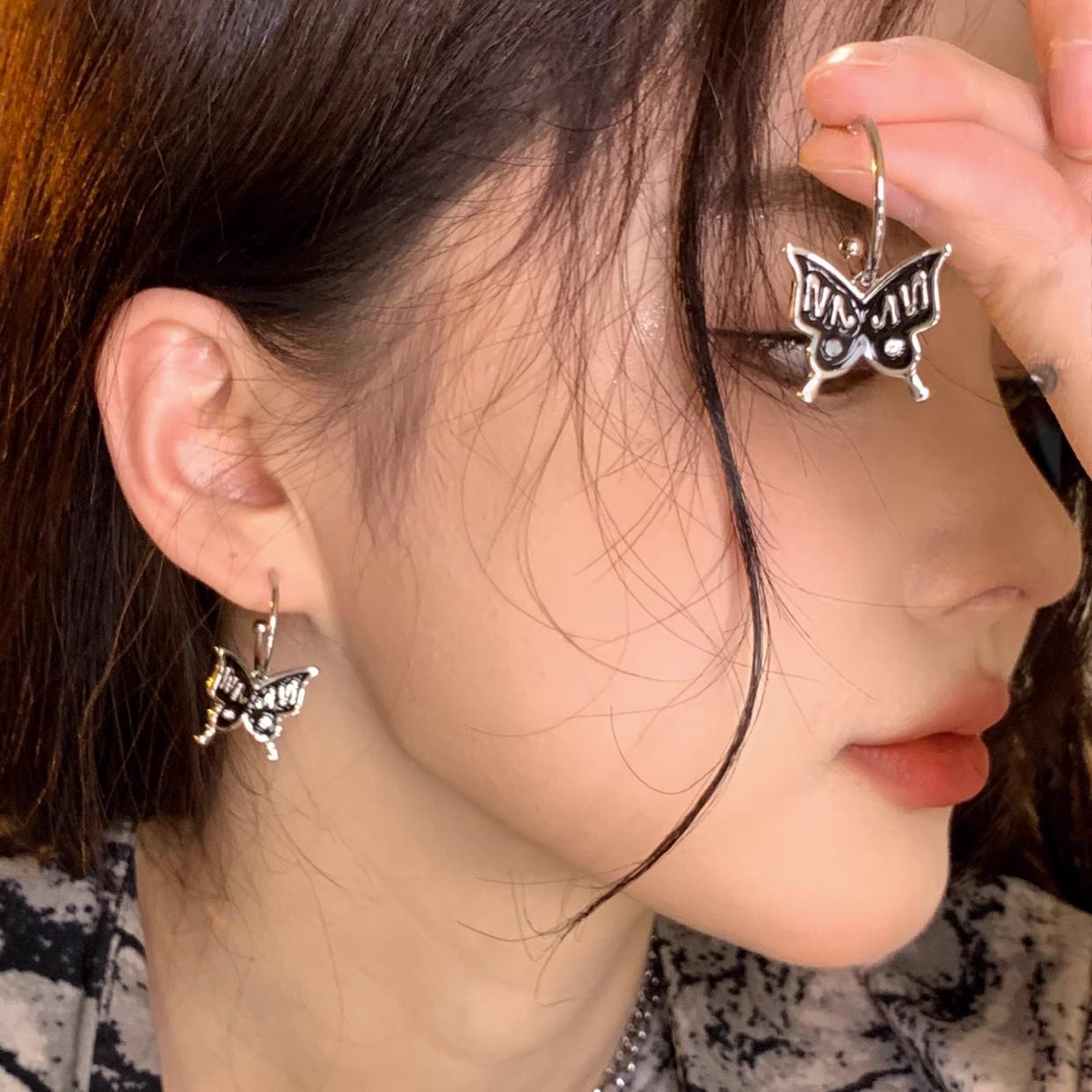 Chic Butterfly Earrings: Unique Niche Design, Advanced Cold Style Earrings 2024
Chic Butterfly Earrings: Unique Niche Design, Advanced Cold Style Earrings 2024