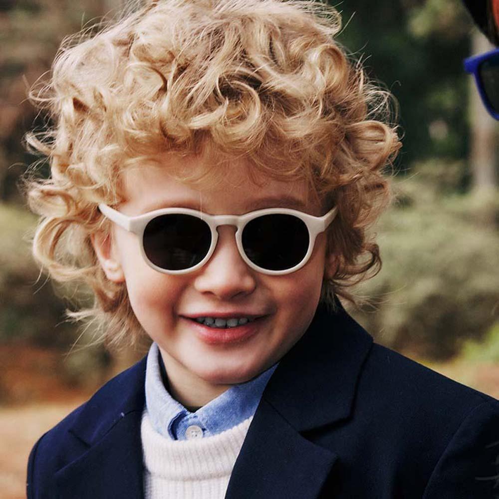 UV400 Kids HD Sunglasses Classic Anti-UV Glasses New Children Sunnies Children s Day Pink Without Rope
UV400 Kids HD Sunglasses Classic Anti-UV Glasses New Children Sunnies Children s Day Pink Without Rope