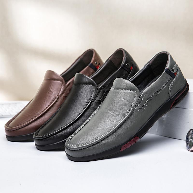 Casual leather shoes men s first layer cowhide one foot cowhide men s shoes punching breathable dad shoes 46 чорний
Casual leather shoes men s first layer cowhide one foot cowhide men s shoes punching breathable dad shoes 46 чорний