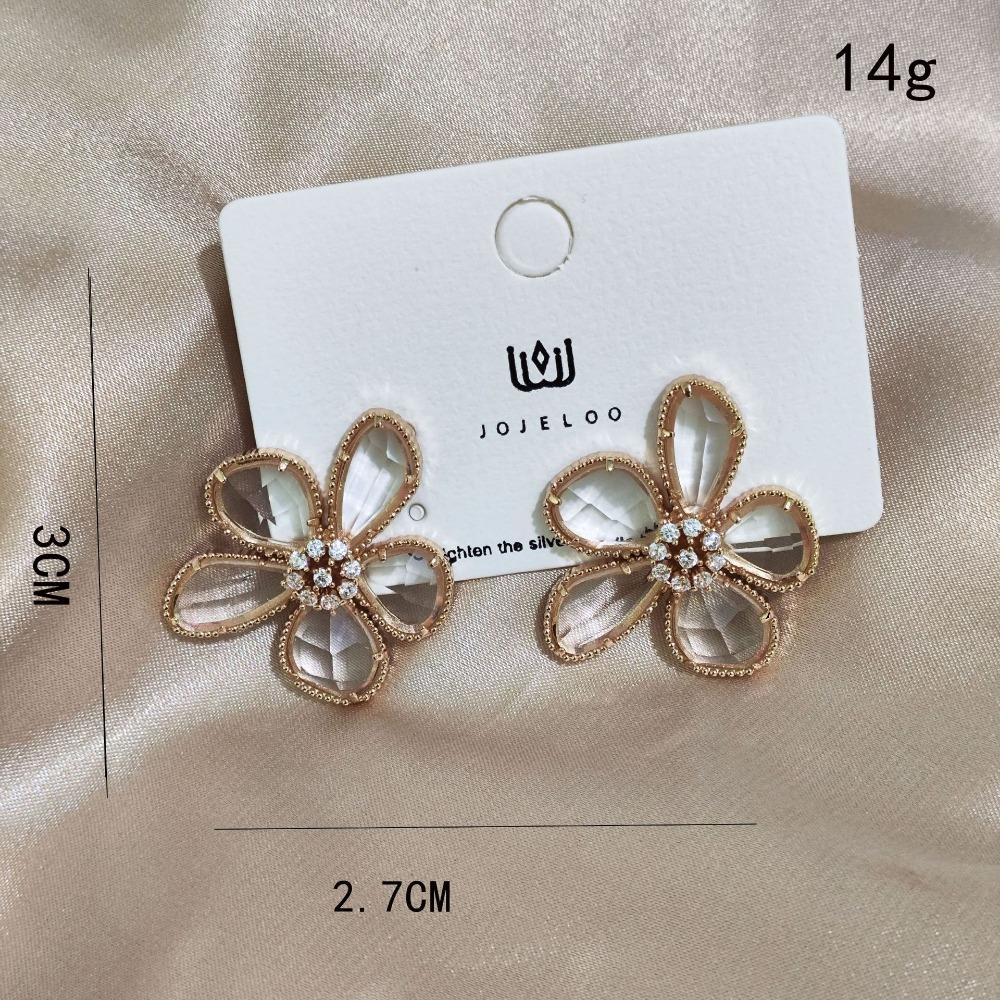 Преувеличенные серьги-цветы из кристаллов, большие, корейский темперамент, интернет-знаменитость, лето, серьги-пусеты из стерлингового серебра с маленькими цветами в стиле «маленький аромат», женские
Преувеличенные серьги-цветы из кристаллов, большие, корейский темперамент, интернет-знаменитость, лето, серьги-пусеты из стерлингового серебра с маленькими цветами в стиле «маленький аромат», женские