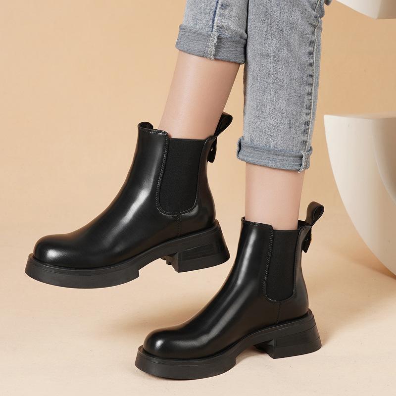 2025 Boots Women s Boots Martin Women s Leather Boots Boots Wide Round Mid Heel Shoes Winter 39 чорний
2025 Boots Women s Boots Martin Women s Leather Boots Boots Wide Round Mid Heel Shoes Winter 39 чорний