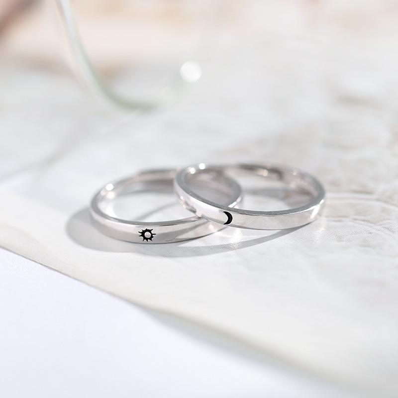 Sun and Moon Adjustable Silver-Plated Rings - Elegant Japanese-Style Distance Love Jewelry Adjustable
Sun and Moon Adjustable Silver-Plated Rings - Elegant Japanese-Style Distance Love Jewelry Adjustable