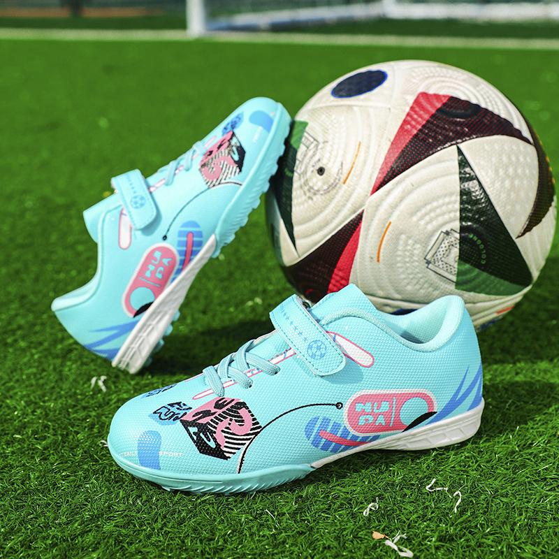 New children s football shoes boys and girls teenagers Velcro broken nails primary and secondary school students competition training shoes 29
New children s football shoes boys and girls teenagers Velcro broken nails primary and secondary school students competition training shoes 29