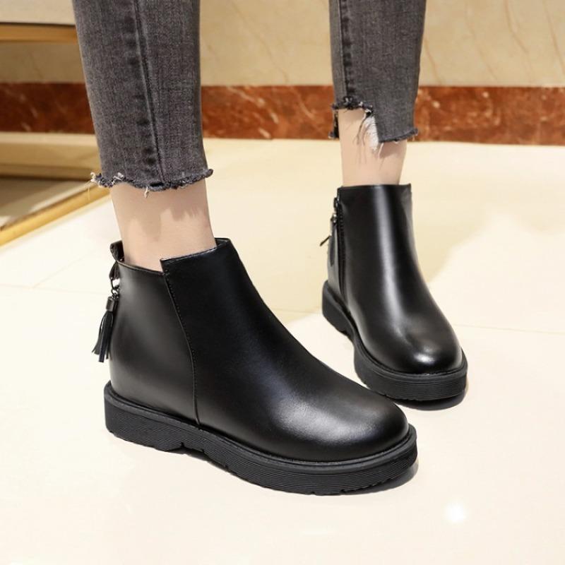 Европейские и американские короткие сапоги женские 2024 осень и зима новые толстые каблуки с круглым носком короткие сапоги с застежкой-молнией сзади женские Trafza 35 чёрный
Европейские и американские короткие сапоги женские 2024 осень и зима новые толстые каблуки с круглым носком короткие сапоги с застежкой-молнией сзади женские Trafza 35 чёрный