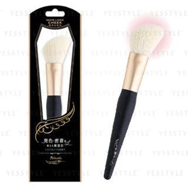 LUCKY TRENDY - Cheek Brush
LUCKY TRENDY - Cheek Brush