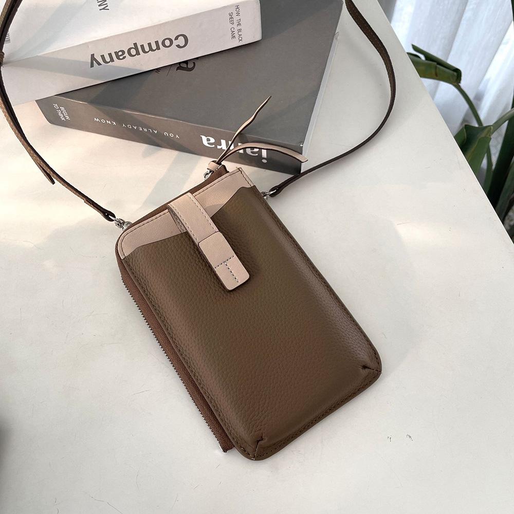 2025 Mini Women Crossbody Bags Two-tone Genuine Leather Shoulder Bag Small Purse First Layer of Cowhide Phone Bag Handbag темно-синього кольору
2025 Mini Women Crossbody Bags Two-tone Genuine Leather Shoulder Bag Small Purse First Layer of Cowhide Phone Bag Handbag темно-синього кольору