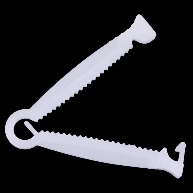 Piglet Umbilical Cord Clip & Cutter - Disposable Pig Farming Equipment
Piglet Umbilical Cord Clip & Cutter - Disposable Pig Farming Equipment