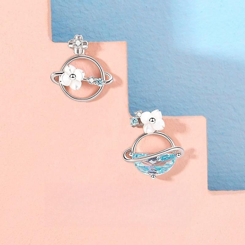 Flower Erhai Stud Earrings Women s Niche Flower Earrings New Trendy Temperament Creative Earrings
Flower Erhai Stud Earrings Women s Niche Flower Earrings New Trendy Temperament Creative Earrings