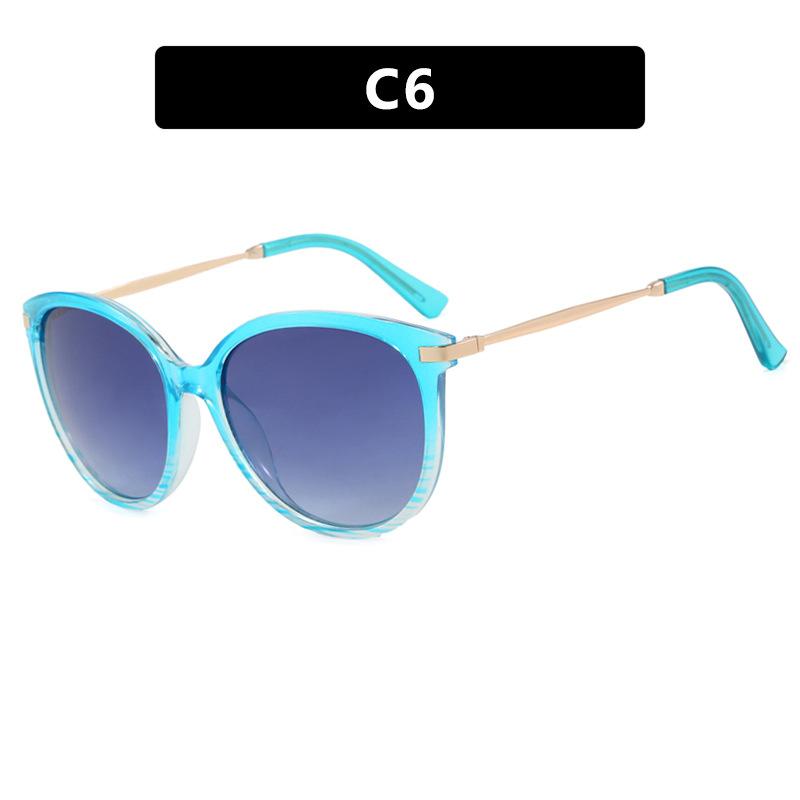 Women s sunglasses, fashionable cat s eye large-frame sunglasses.
Women s sunglasses, fashionable cat s eye large-frame sunglasses.