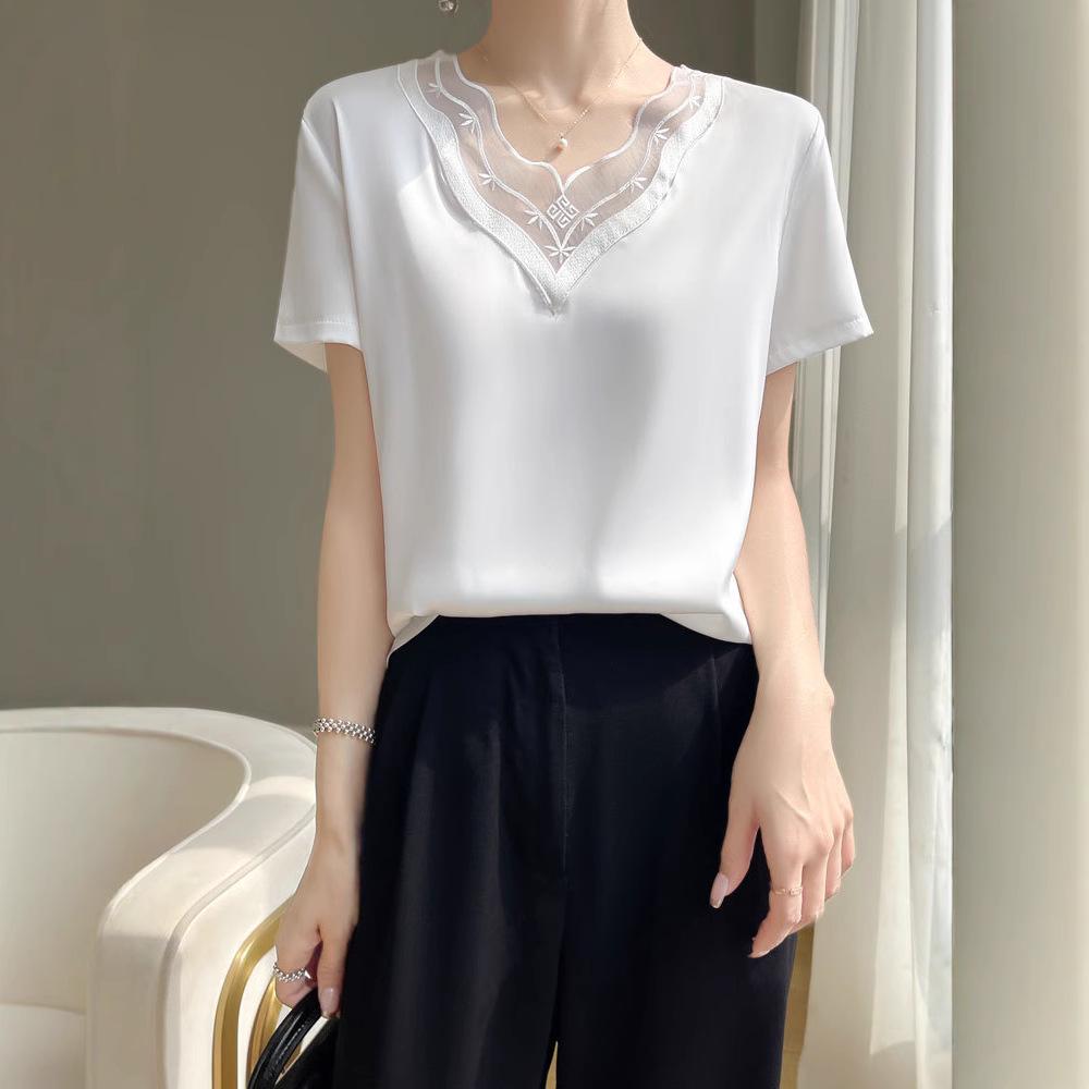 2025 Summer Women s V-Neck Lace Short-Sleeve Ice Silk T-Shirt - Casual, Versatile, Lightweight. L
2025 Summer Women s V-Neck Lace Short-Sleeve Ice Silk T-Shirt - Casual, Versatile, Lightweight. L