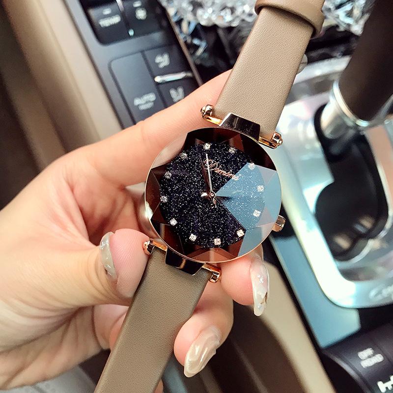 Часы универсальны и изысканны. Модные часы со стразами. Кварцевые часы. Часы Starry Sky. Женские часы Ins.
Часы универсальны и изысканны. Модные часы со стразами. Кварцевые часы. Часы Starry Sky. Женские часы Ins.