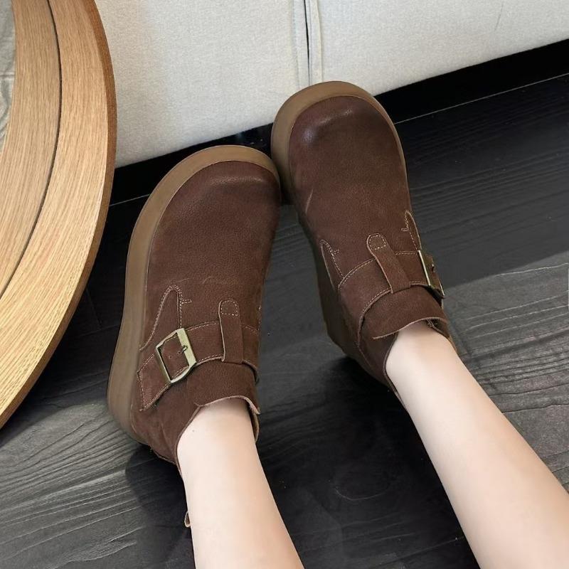 Новые короткие ботинки, женская обувь, повседневная обувь, ботинки с высоким голенищем, ретро ботинки на мягкой подошве 40
Новые короткие ботинки, женская обувь, повседневная обувь, ботинки с высоким голенищем, ретро ботинки на мягкой подошве 40