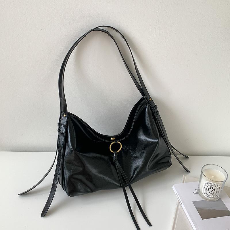 Korean Style Lazy Shoulder Bag with A Luxurious Commuting Feel, Women s Retro Large Capacity Crossbody Tote Bag чорний
Korean Style Lazy Shoulder Bag with A Luxurious Commuting Feel, Women s Retro Large Capacity Crossbody Tote Bag чорний