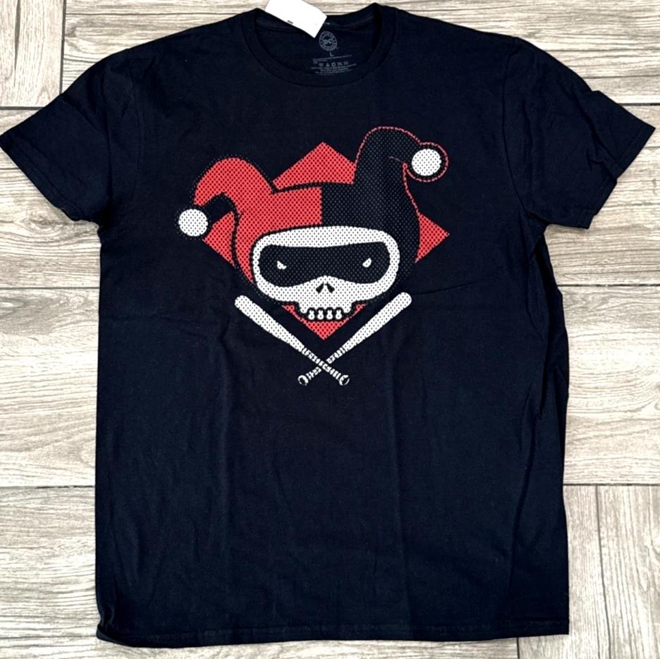 2016 Harley Quinn Jester Hat Baseball Bat T-Shirt Licensed DC Comics Size Large 2XL
2016 Harley Quinn Jester Hat Baseball Bat T-Shirt Licensed DC Comics Size Large 2XL