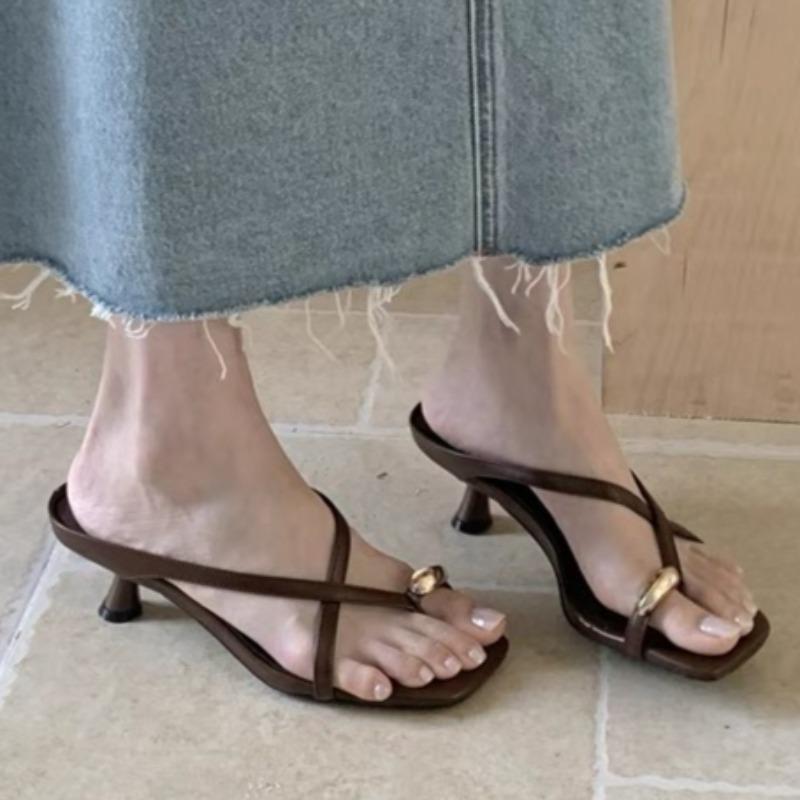 Mid Heels Women Flip Flops 2026 Summer Fashion Slippers Designer Clip Toe Woman Shoes Elegant Dress Sandals Party Zapatos Mujer 35
Mid Heels Women Flip Flops 2026 Summer Fashion Slippers Designer Clip Toe Woman Shoes Elegant Dress Sandals Party Zapatos Mujer 35