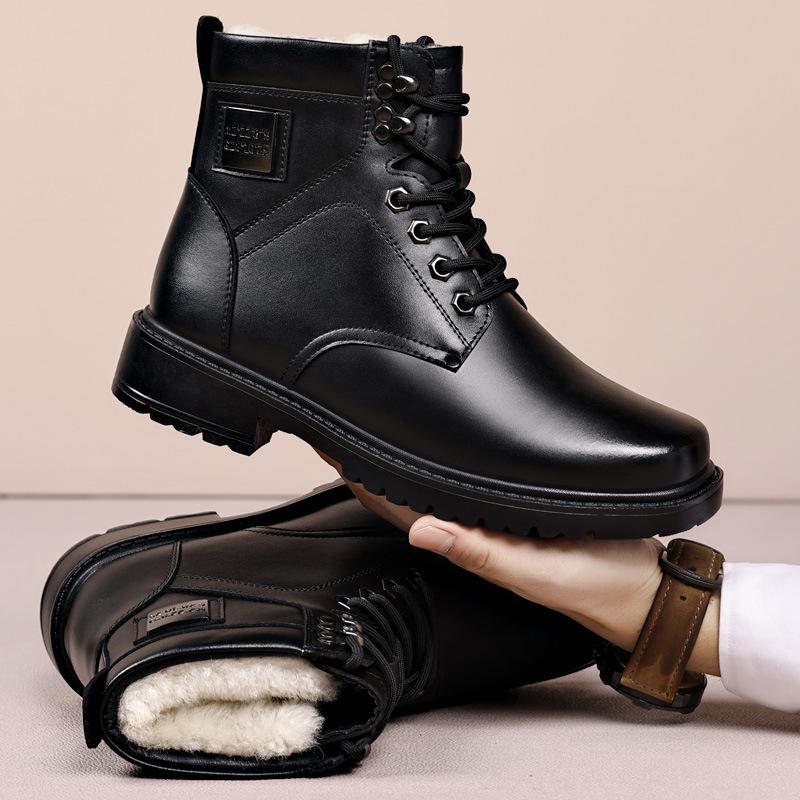 Winter High Top Keep Warm Cotton Shoes for Men Fashion Casual New Designer Snow Boots Male Lace Platform Cow Leather Boots Man 38 чорний
Winter High Top Keep Warm Cotton Shoes for Men Fashion Casual New Designer Snow Boots Male Lace Platform Cow Leather Boots Man 38 чорний