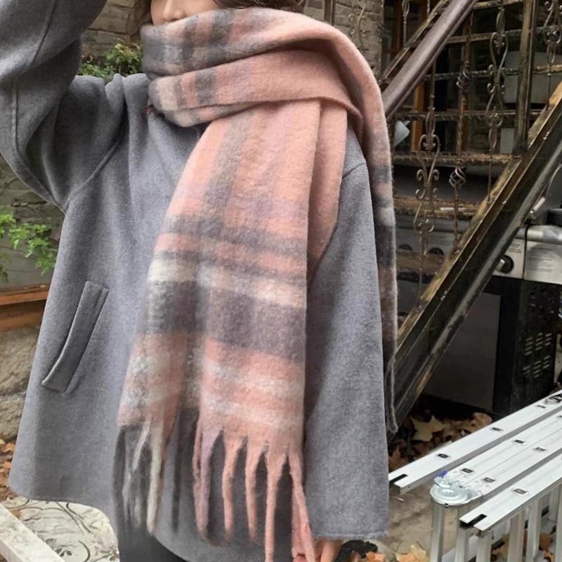 WTEMPO Maillard Style Autumn Winter Warm Tassel Scarves Retro Striped Soft Windproof Cold-proof Long Scraves Outdoor Shopping Commuting Thick Scarves 1pc рожевий
WTEMPO Maillard Style Autumn Winter Warm Tassel Scarves Retro Striped Soft Windproof Cold-proof Long Scraves Outdoor Shopping Commuting Thick Scarves 1pc рожевий