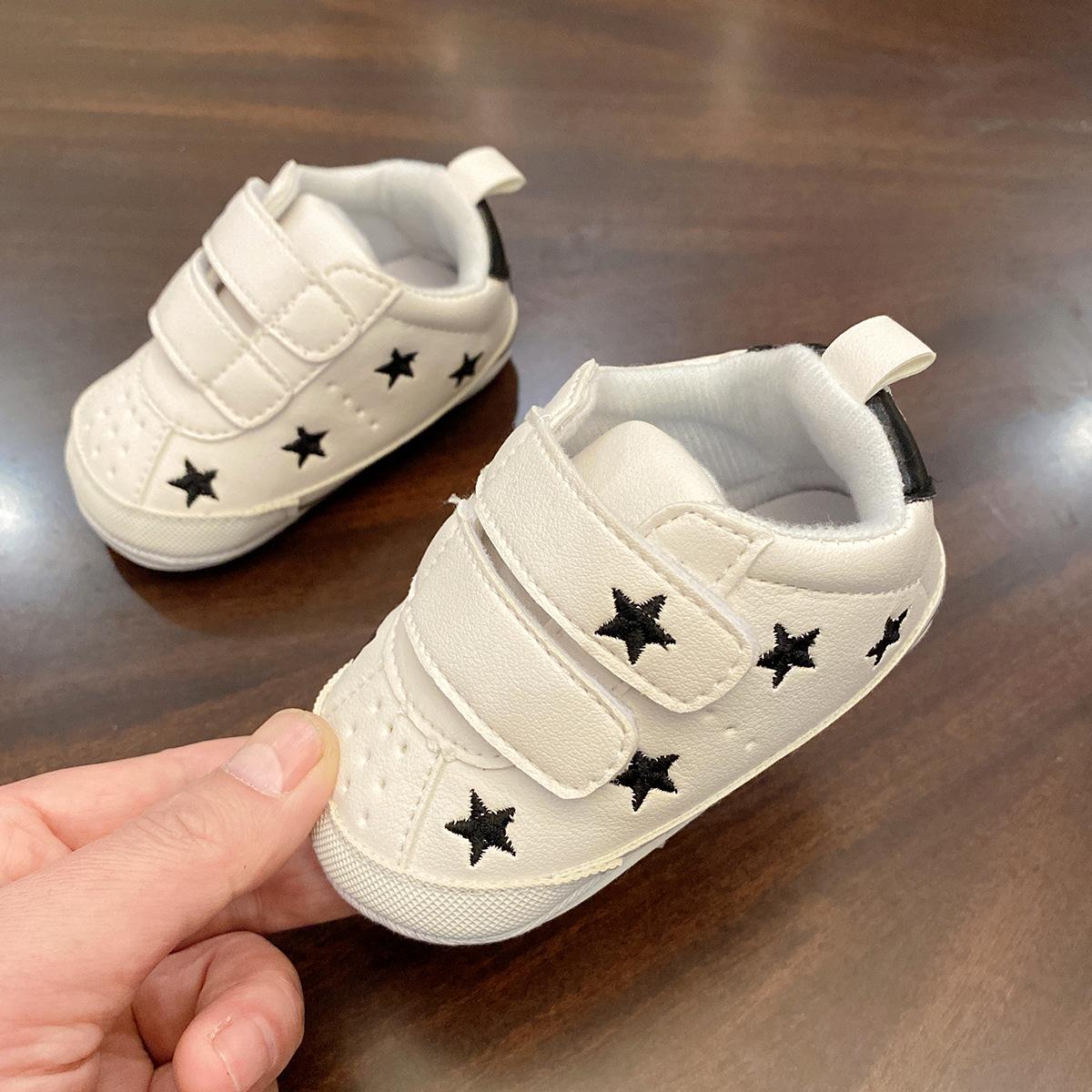 Girls and boys soft-soled baby walking shoes, winter children s casual white shoes 22
Girls and boys soft-soled baby walking shoes, winter children s casual white shoes 22