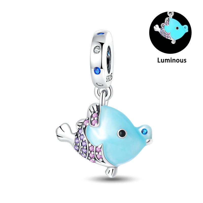 Лето S925 серебряный цвет ракушка жемчуг рыбий хвост светящийся океан серии Подвески бусины подходят S925 оригинальные браслеты DIY ювелирные изделия
Лето S925 серебряный цвет ракушка жемчуг рыбий хвост светящийся океан серии Подвески бусины подходят S925 оригинальные браслеты DIY ювелирные изделия