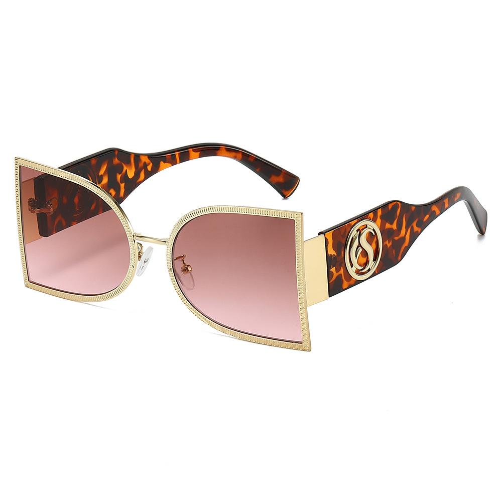Vintage Square Sunglasses Women Brand Designer Retro Oversized UV400 Sun Glasses Female Fashion Gradient Shades Glasses розовый
Vintage Square Sunglasses Women Brand Designer Retro Oversized UV400 Sun Glasses Female Fashion Gradient Shades Glasses розовый