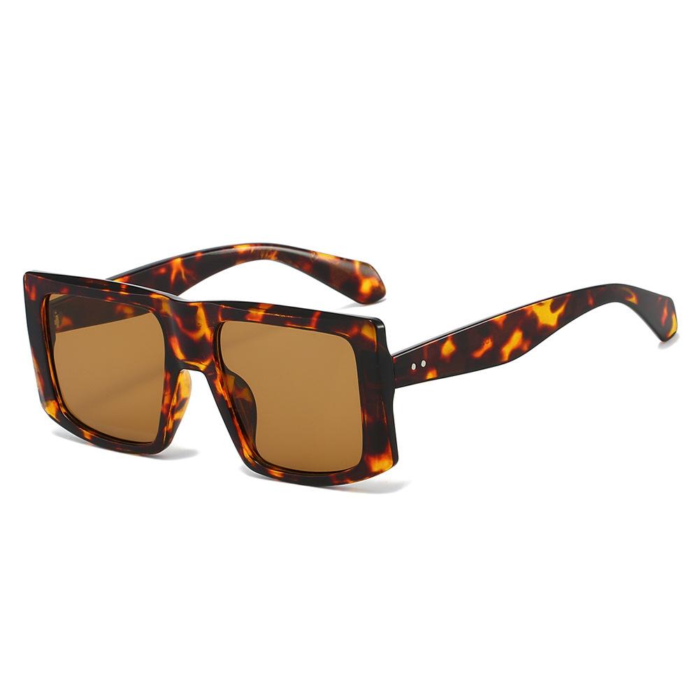 Ins Latest Retro Large Frame Gradient Female Sunglasses Millennium Style Stylish Leopard Design High Quality Simple Male Sun UV Protection 400 as picture
Ins Latest Retro Large Frame Gradient Female Sunglasses Millennium Style Stylish Leopard Design High Quality Simple Male Sun UV Protection 400 as picture