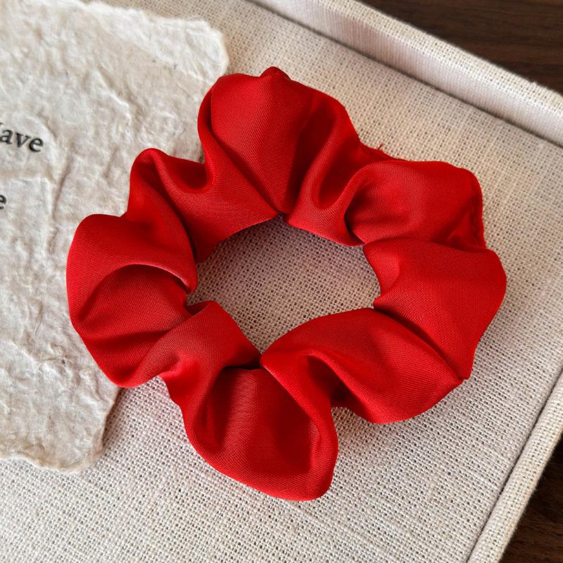 Luxury Retro Satin Red Square Scarf Hair Scrunchie - Women s Elegant Ponytail Accessory
Luxury Retro Satin Red Square Scarf Hair Scrunchie - Women s Elegant Ponytail Accessory