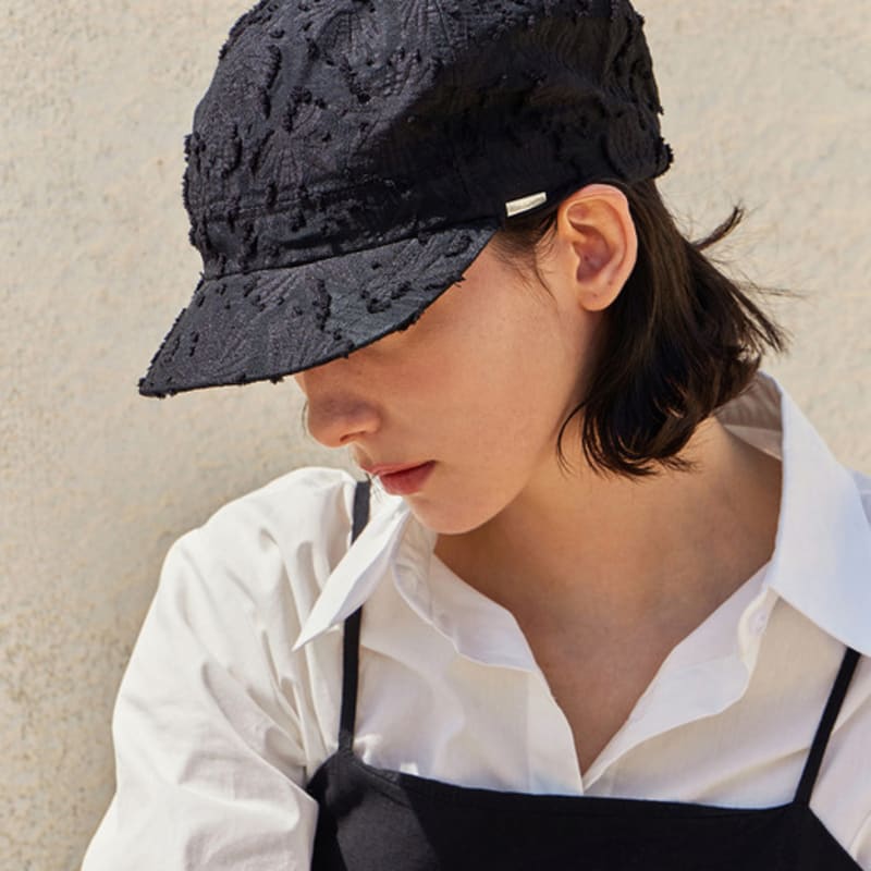 VARZAR Metal Tip Lace Newsboy Cap Black FREE
VARZAR Metal Tip Lace Newsboy Cap Black FREE