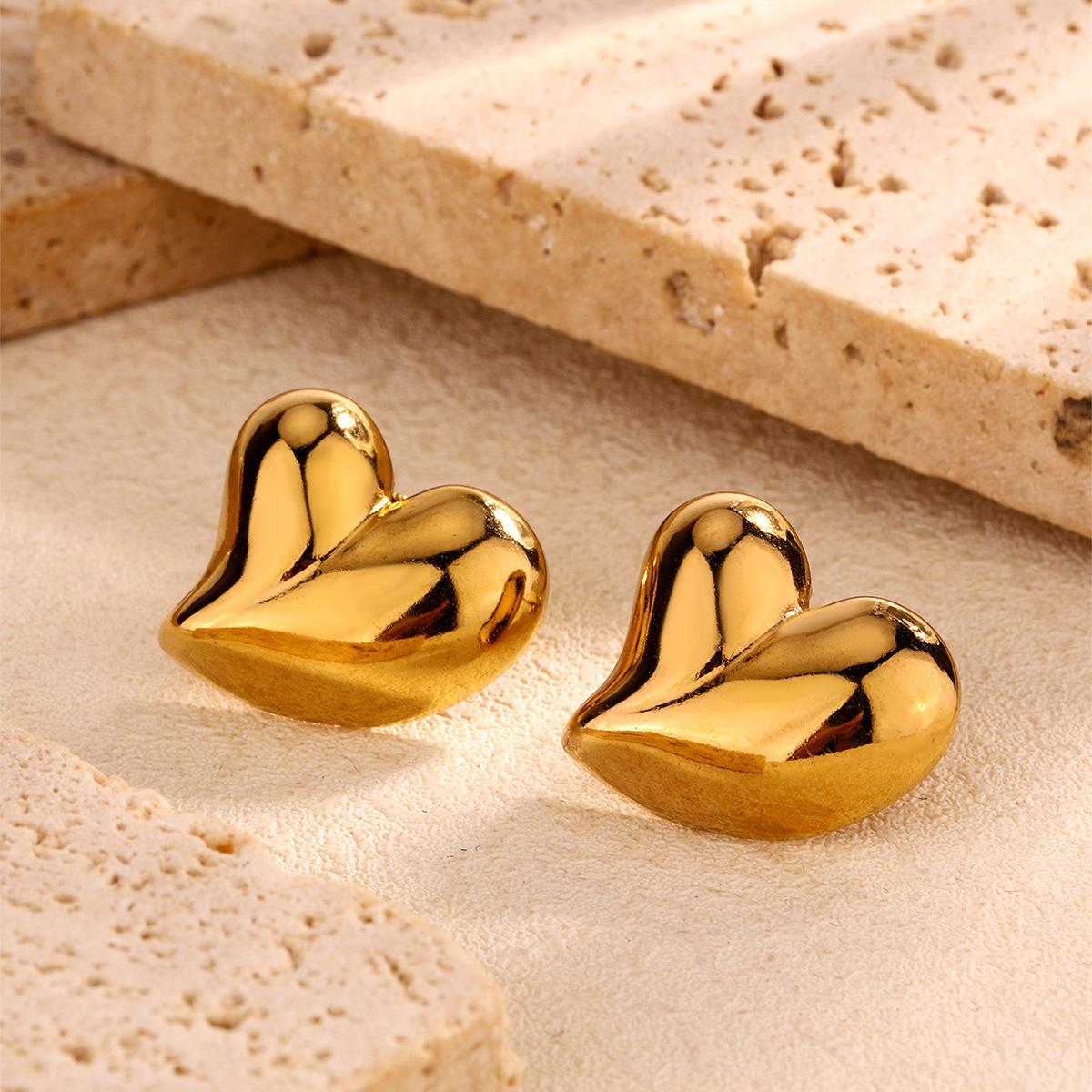 Stainless steel gold earrings, niche design sense light luxury metal studs, gentle temperament versatile earrings
Stainless steel gold earrings, niche design sense light luxury metal studs, gentle temperament versatile earrings