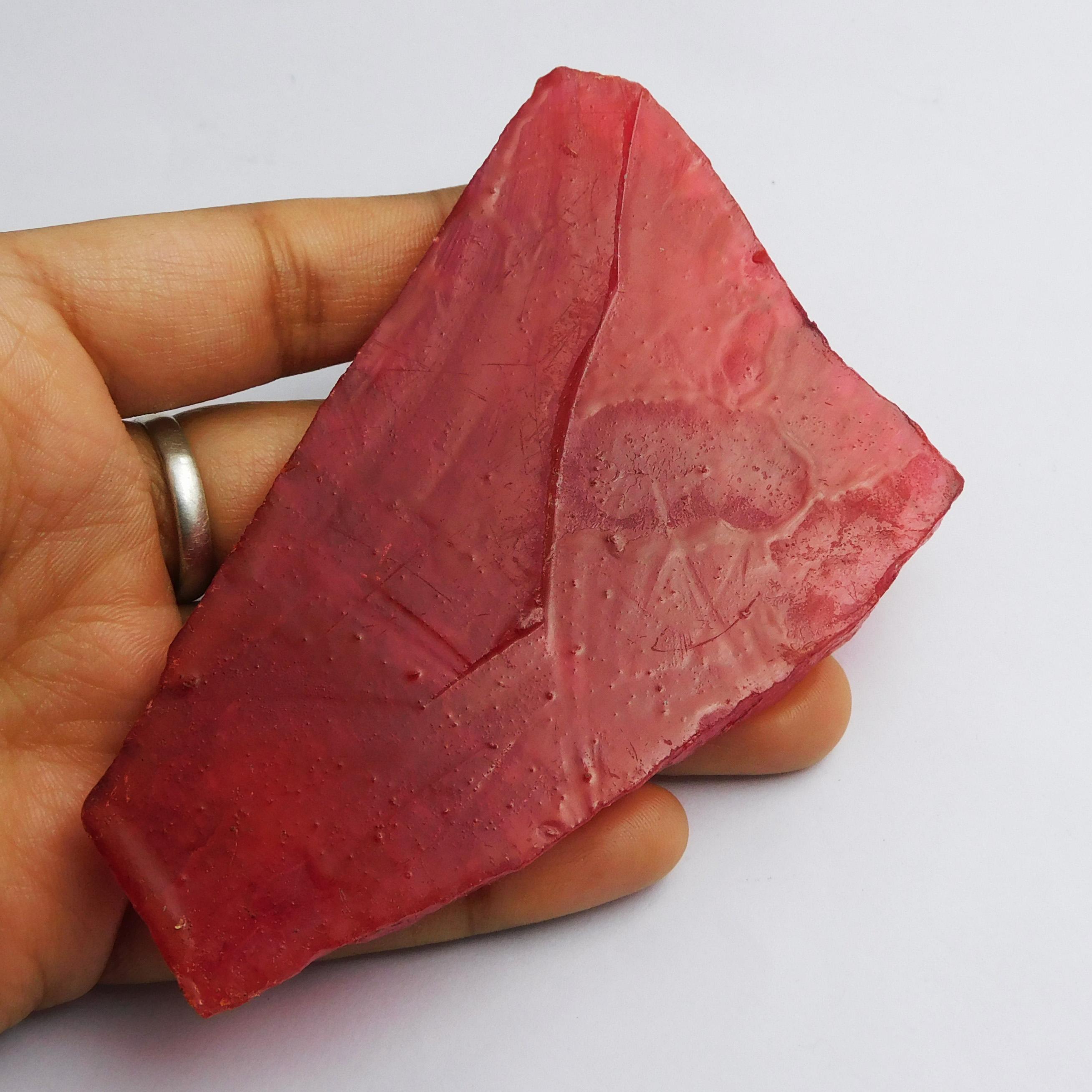 456.90 Carat Natural Brilliant Red Ruby Rough CERTIFIED Uncut Loose Gemstone p-2236-h 92.8 mm approx. червоний
456.90 Carat Natural Brilliant Red Ruby Rough CERTIFIED Uncut Loose Gemstone p-2236-h 92.8 mm approx. червоний