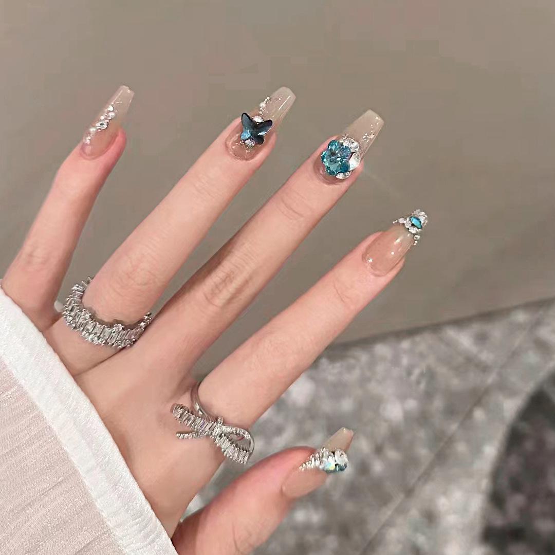A610 Grandma Grey Gel Nails with Sea Blue Rhinestone Accents - Removable Manicure Stickers A610-Grandma Grey Glue-on
A610 Grandma Grey Gel Nails with Sea Blue Rhinestone Accents - Removable Manicure Stickers A610-Grandma Grey Glue-on