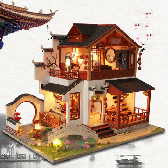 Винтажный DIY самосборный миниатюрный светодиодный китайский чердак кукольный дом модель детская игрушка
Винтажный DIY самосборный миниатюрный светодиодный китайский чердак кукольный дом модель детская игрушка