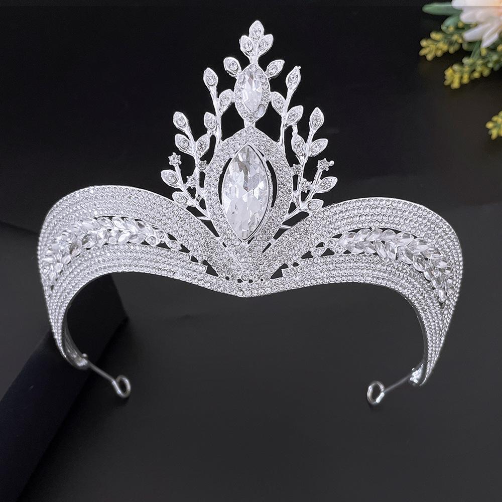 Bridal Crown Headdress New Style Luxurious Princess Hair Accessory Fairy and Versatile Wedding Birthday Wedding Dress Accessories
Bridal Crown Headdress New Style Luxurious Princess Hair Accessory Fairy and Versatile Wedding Birthday Wedding Dress Accessories