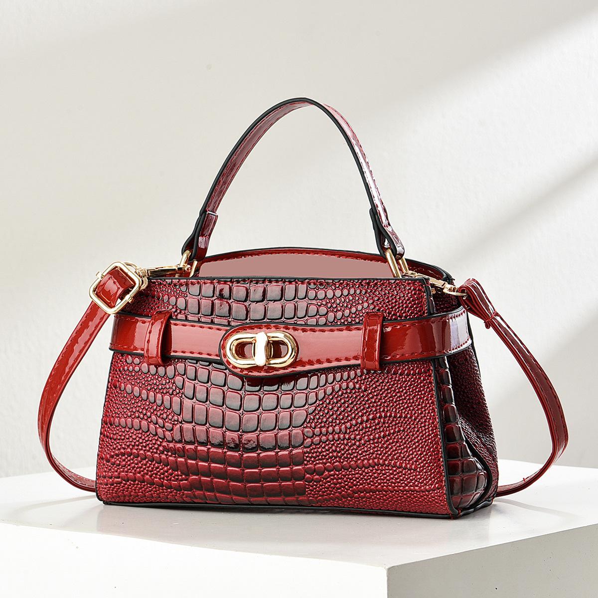 Атмосферная легкая роскошная высококачественная мягкая прочная модная изысканная легкая сумка-кроссбоди на плечо для通勤 и активного отдыха с узором крокодила
Атмосферная легкая роскошная высококачественная мягкая прочная модная изысканная легкая сумка-кроссбоди на плечо для通勤 и активного отдыха с узором крокодила