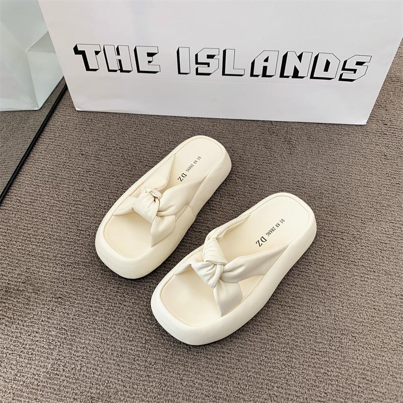 Thick-bottomed leather cool slippers women s summer 2025 summer new beach cool slippers one-word drag 40 жовтий
Thick-bottomed leather cool slippers women s summer 2025 summer new beach cool slippers one-word drag 40 жовтий