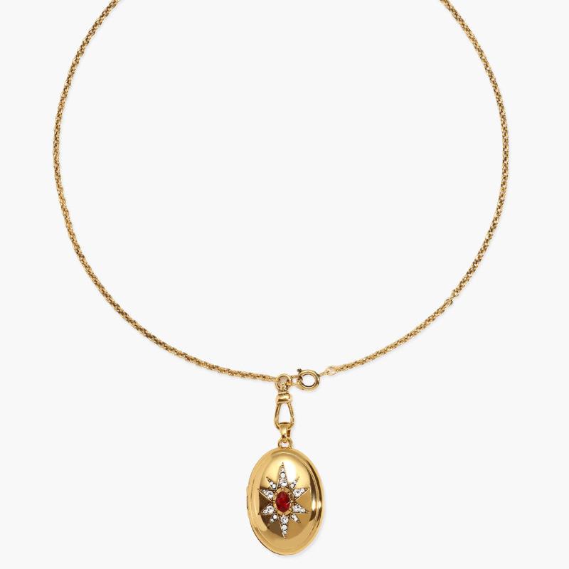 Light Luxury Octagram Moon Star Zircon Opening And Closing Photo Box Pendant Necklace Niche Valentine S Day Commemoration
Light Luxury Octagram Moon Star Zircon Opening And Closing Photo Box Pendant Necklace Niche Valentine S Day Commemoration