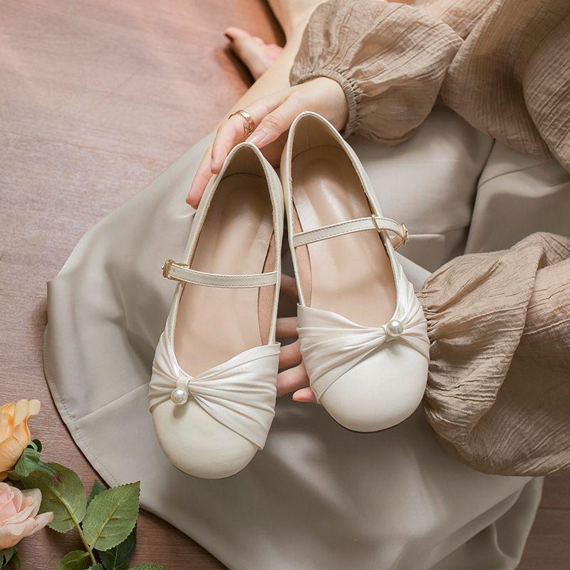Sweet round head pearl single shoes flat fairy wind bow mary jean shoes female autumn year 35
Sweet round head pearl single shoes flat fairy wind bow mary jean shoes female autumn year 35