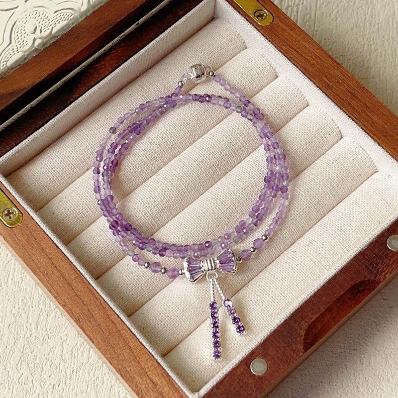 Natural crystal jewelry, powder crystal, fluorite cut face three-circle bracelet, magnetic buckle bracelet, necklace.
Natural crystal jewelry, powder crystal, fluorite cut face three-circle bracelet, magnetic buckle bracelet, necklace.