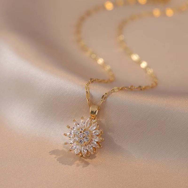 New Year s Trendy Design With Micro Inlaid Zircon and Rotatable Sunflower Earrings For Women s Luxury Jewelry Set Accessories
New Year s Trendy Design With Micro Inlaid Zircon and Rotatable Sunflower Earrings For Women s Luxury Jewelry Set Accessories