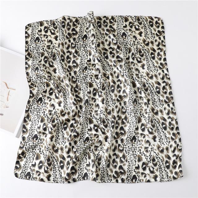 Модный шелковый квадратный шарф для женщин, 60 см, атласная шея, повязка для волос, сумка, мягкий офисный шейный платок, хиджаб, женский платок, бандана
Модный шелковый квадратный шарф для женщин, 60 см, атласная шея, повязка для волос, сумка, мягкий офисный шейный платок, хиджаб, женский платок, бандана