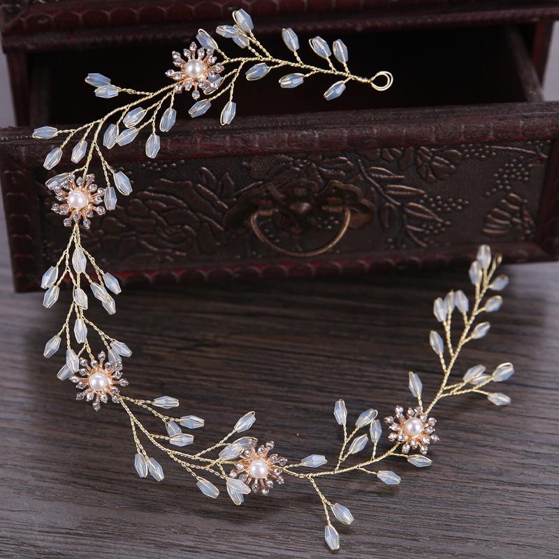 Crystal Headband for Weddings and Bridal Jewelry - Children s Banquet Hair Accessories белый
Crystal Headband for Weddings and Bridal Jewelry - Children s Banquet Hair Accessories белый