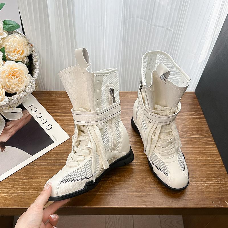 2025 new hollow breathable short boots Martin boots women s retro round head lace-up inner height-increasing boxing boots medium boots 40 белый
2025 new hollow breathable short boots Martin boots women s retro round head lace-up inner height-increasing boxing boots medium boots 40 белый