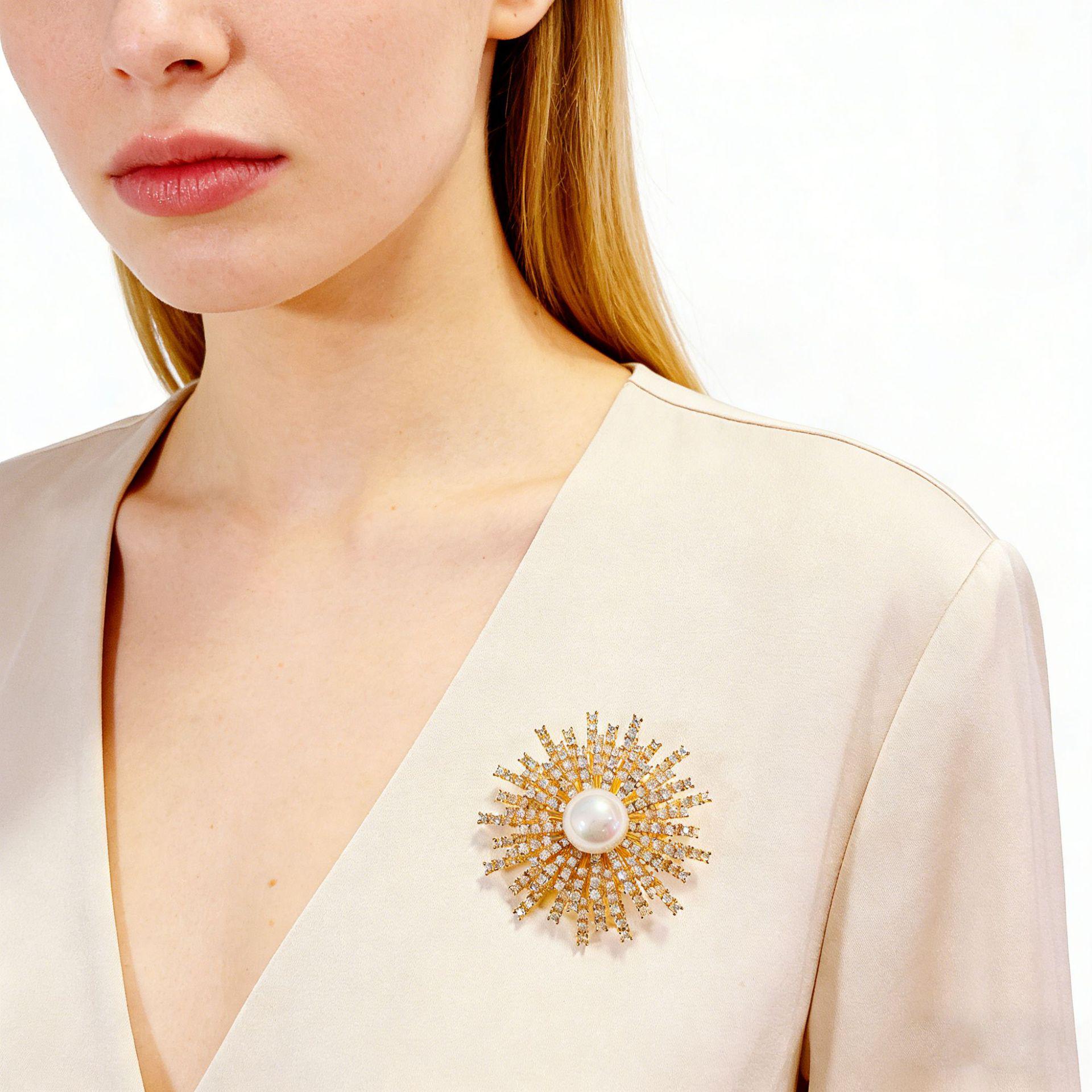 Elegant Snowflake Brooch - Women s Trendy Fashion Jewelry for Banquet and Clothing Accessories
Elegant Snowflake Brooch - Women s Trendy Fashion Jewelry for Banquet and Clothing Accessories