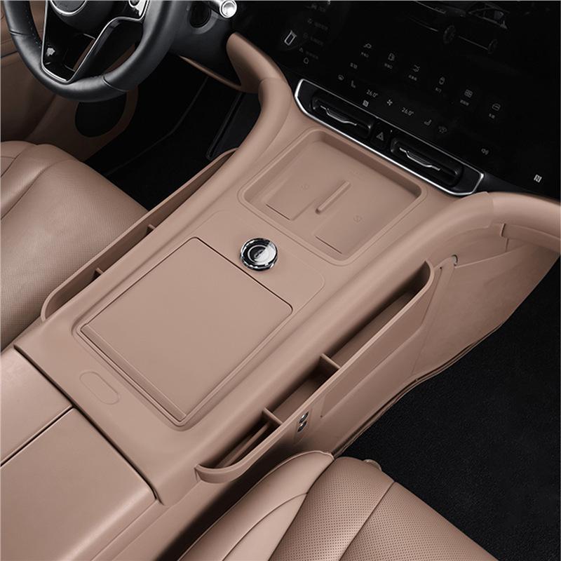 AITO M9 Wireless Charging Anti-slip Silicone Pad for Car Interior Decoration Standard
AITO M9 Wireless Charging Anti-slip Silicone Pad for Car Interior Decoration Standard