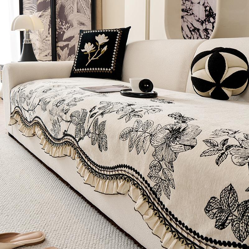 European Retro Wind Sofa Cushion Light Luxury High-End Seat Cushion Universal In All Seasons Chenier Non-Slip Straight Sofa Cover 70*70cm
European Retro Wind Sofa Cushion Light Luxury High-End Seat Cushion Universal In All Seasons Chenier Non-Slip Straight Sofa Cover 70*70cm