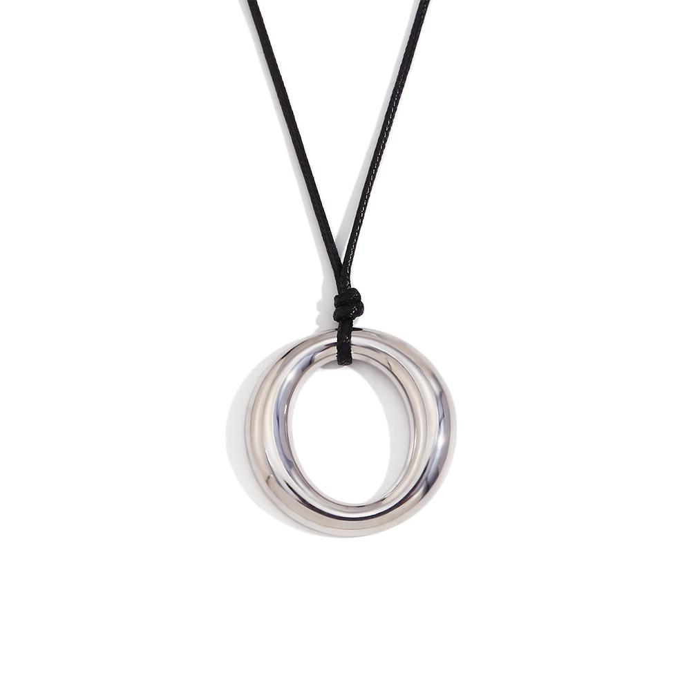 MamacitaSlay Stainless Steel O-shaped Pendant Necklace Party Designer Popular Jewelry Men s and Women s Waterproof Necklace Gift 40cm срібний
MamacitaSlay Stainless Steel O-shaped Pendant Necklace Party Designer Popular Jewelry Men s and Women s Waterproof Necklace Gift 40cm срібний